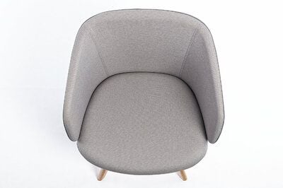 Hochwertige Softseating Sessel mit Holzbeinen